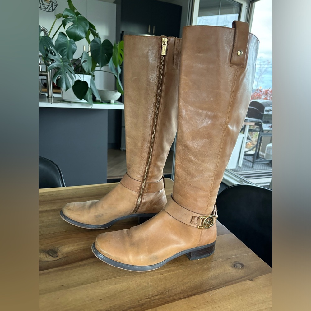High Boots Michael Kors 8,5 women.  Bottes haute femme